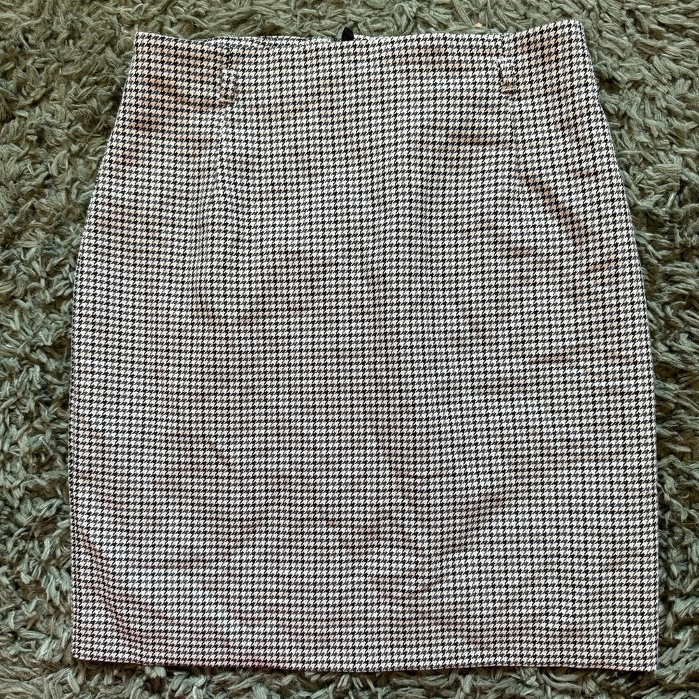 Great short skirt!  Super cute